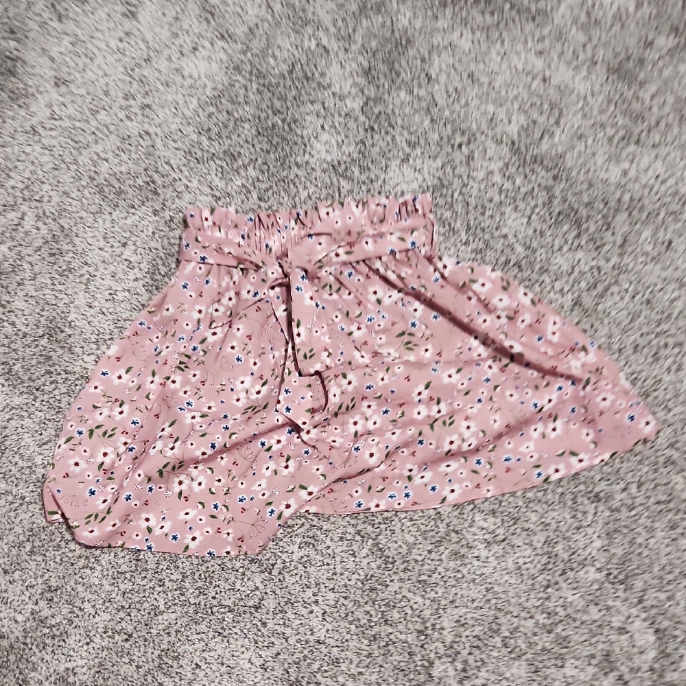 Chic Floral Skater Skirt in Pink